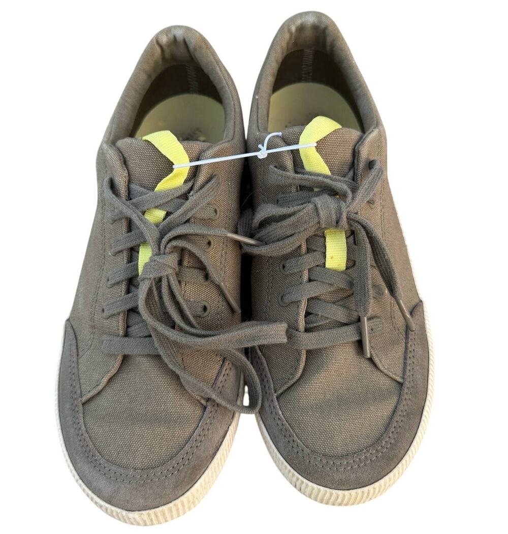 Sorel Out N About Canvas Shoes - Green - Size 7